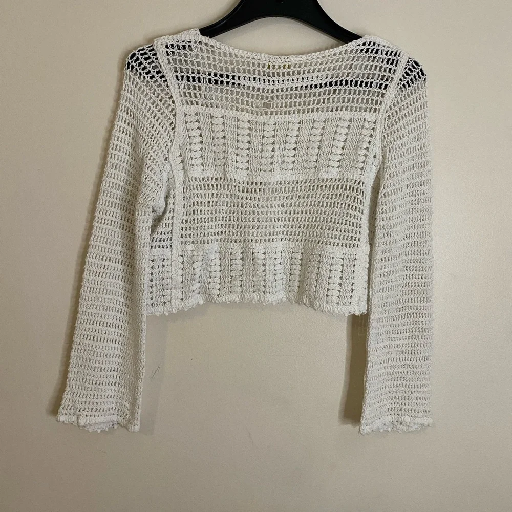 Rebellion White Crochet Button-Up crop Cardigan - Picture 5 of 7